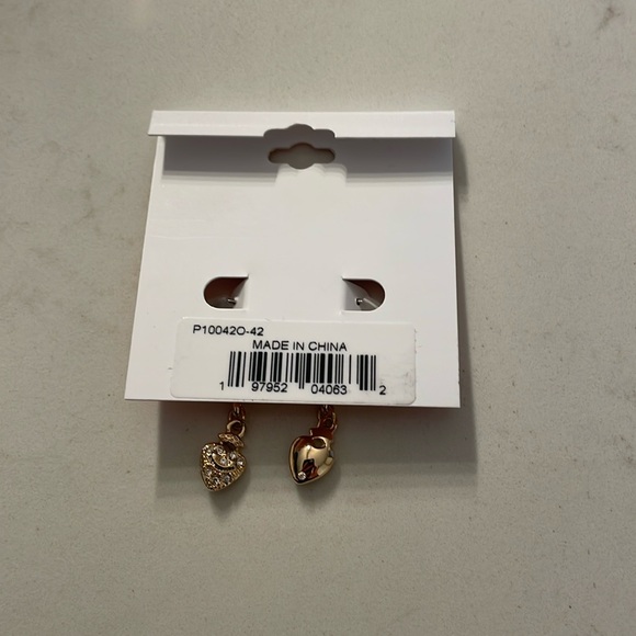 180. Juicy Couture drop loop heart Earrings with rhinestones - Picture 3 of 4